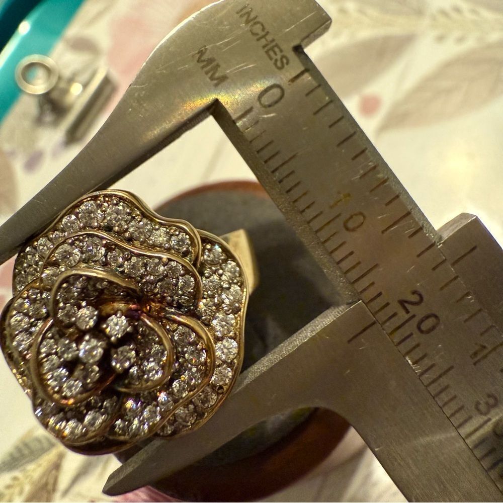 STATEMENT ROSE RING SWAROVSKI STYLE – SIZE 9 💎 - Picture 8 of 15